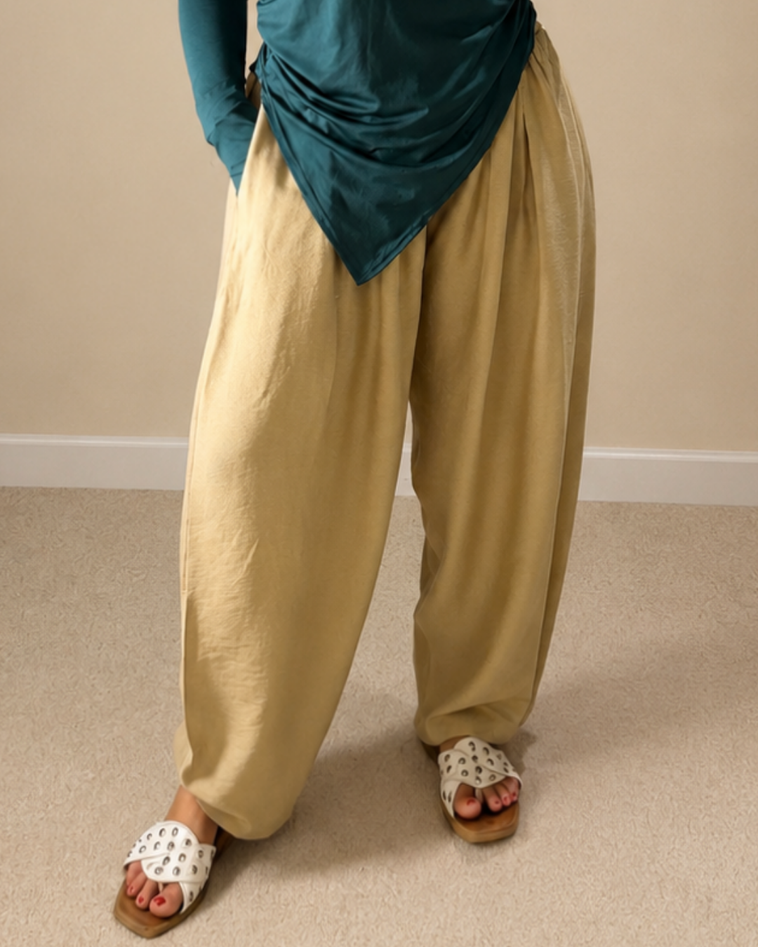 SAND BEIGE Spanish Linen Balloon Pants