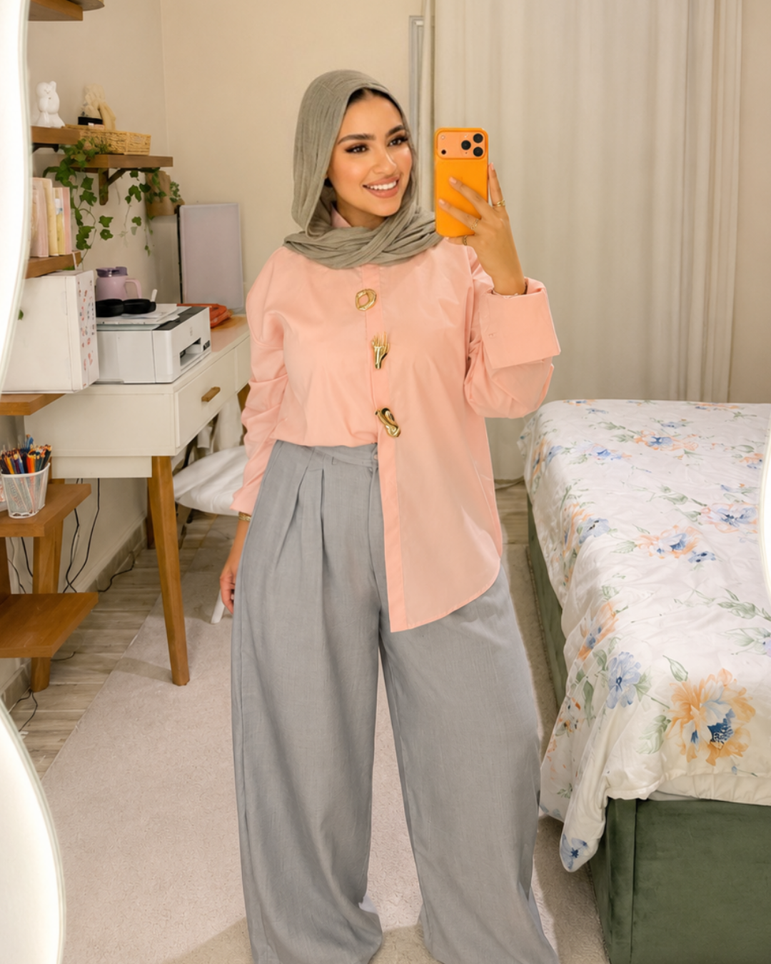 Brooch Poplin Shirt - BABY PINK