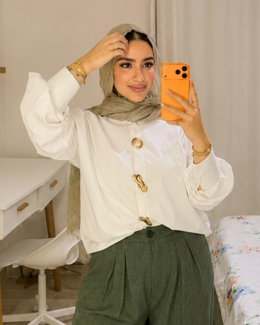 Brooch Poplin Shirt - OFF WHITE