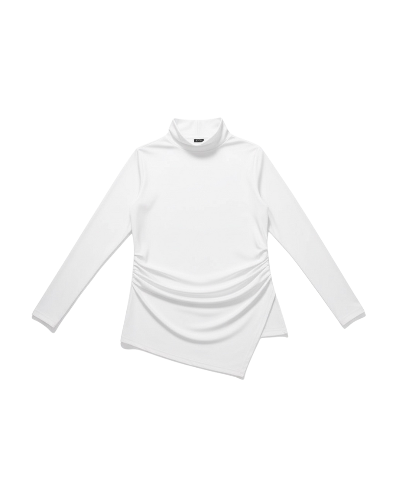 توب بأكمام طويلة وكسرات ابيض