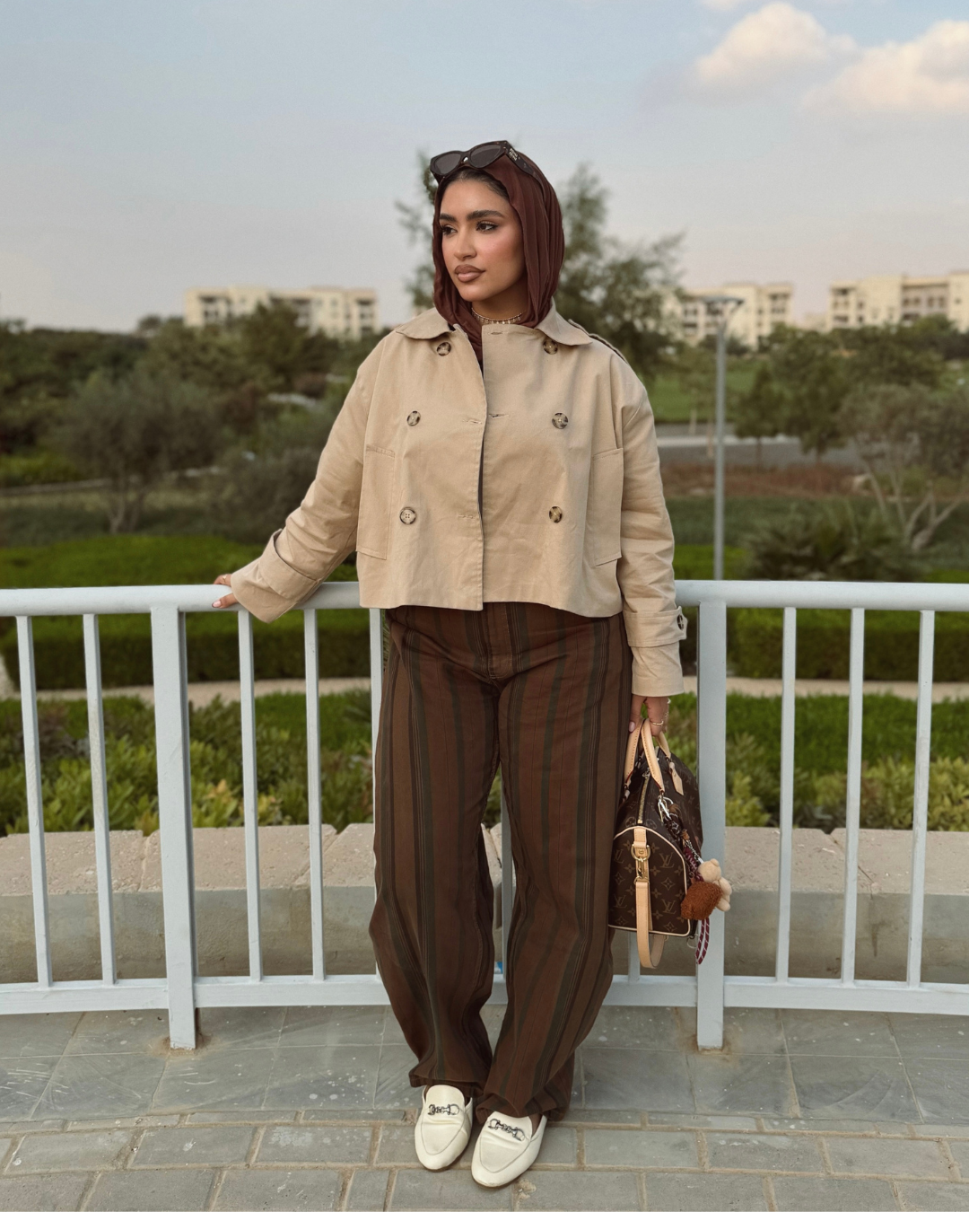 Cropped Gabardine Trench Jacket – Beige