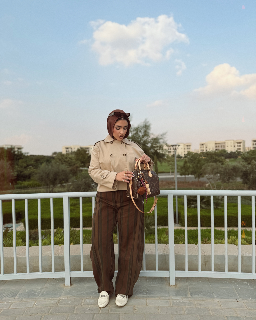 Cropped Gabardine Trench Jacket – Beige