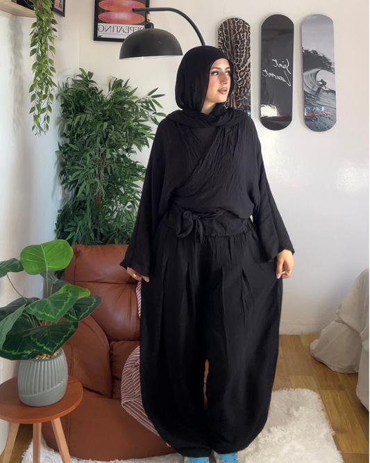 BLACK - Spanish Linen Balloon Pants